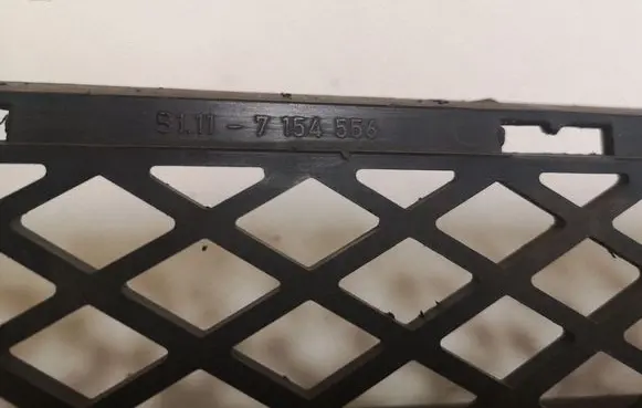 BMW 3 E90 E91 Front bumper lower grill 7154556 51117154556 22944911