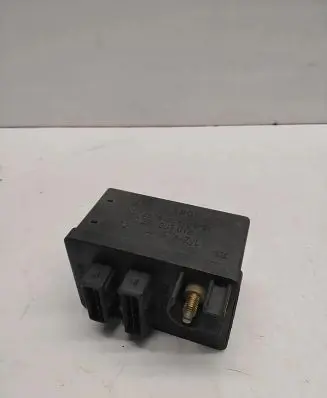 Peugeot 407 Glow plug pre-heat relay 0281003018