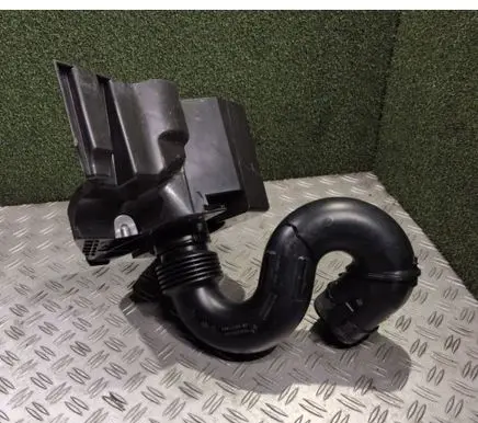 Opel Vivaro Air intake duct part 960155230R 165555514R 1106168601