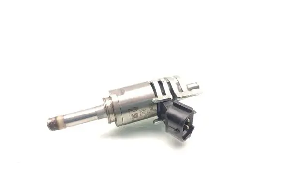 Lexus RX 450H Fuel injector 23250-31120