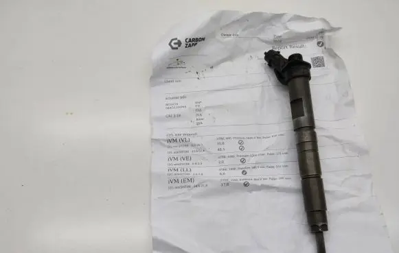 Toyota Auris 150 Fuel injector 0445116044