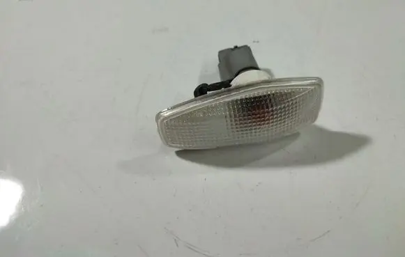 KIA Sportage Front fender indicator light 