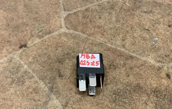 Mercedes-Benz S W220 Other relay A0025421319