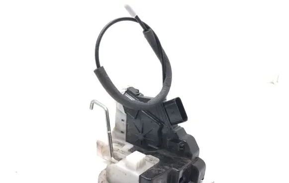 Hyundai i20 (GB IB) Front door lock 81320-C8040