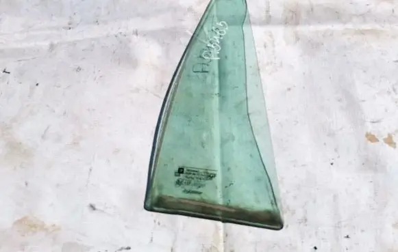 Rear vent window glass