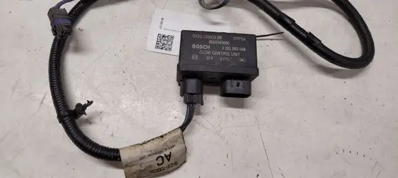 Jaguar XF X250 Glow plug pre-heat relay 9X2Q12B533BB 9665940680 0281003048