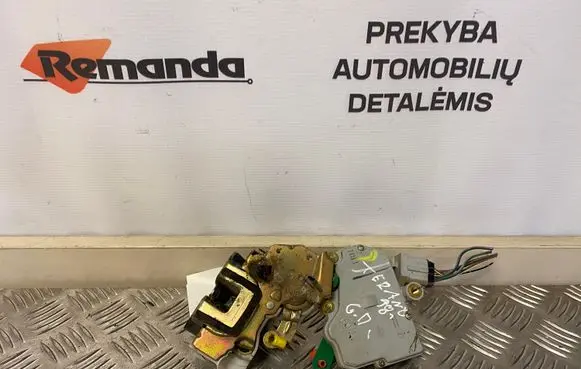 Nissan Terrano Rear door lock