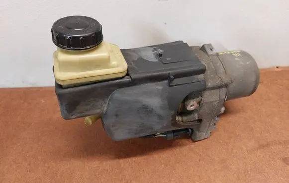 Renault Laguna III Power steering pump 491100033R