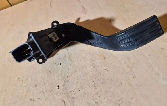 Ford Focus Accelerator throttle pedal 98AB9F836AE D1U7A 1M18B