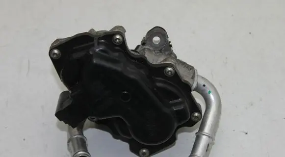 Audi A3 S3 8V EGR valve 04L131501N
