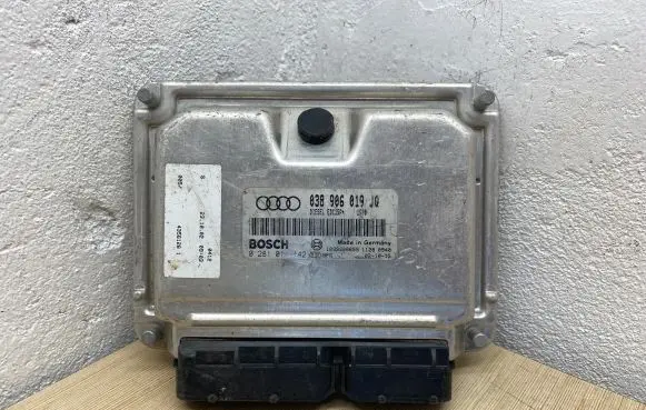 Audi A4 S4 B6 8E 8H Engine control unit/module 038906019JQ 1039S00655 0281011142