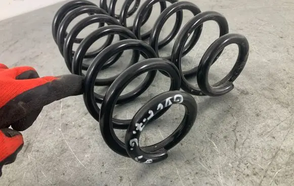 Volkswagen Golf VII Rear coil spring 5Q0511121