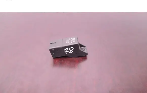 Volvo V50 Glow plug pre-heat relay 3M5T12A343AA 51252003 D78