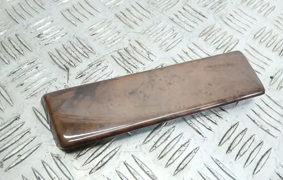 BMW 5 E39 Dashboard glove box trim 8211427