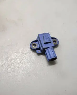 Volkswagen PASSAT B6 Airbag deployment crash/impact sensor 1K0955557A