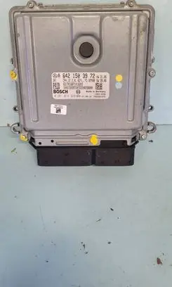 Mercedes-Benz CLS C219 Engine control unit/module A6421503972 0281014323