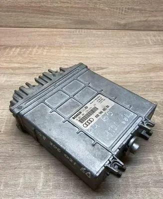 Audi A4 S4 B5 8D Engine control unit/module ECU 028906021BD 0281001438