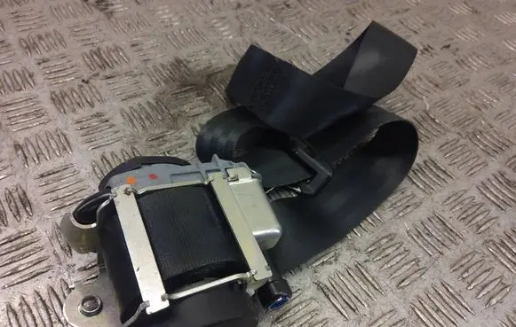 Peugeot RCZ Front seatbelt YM15300480