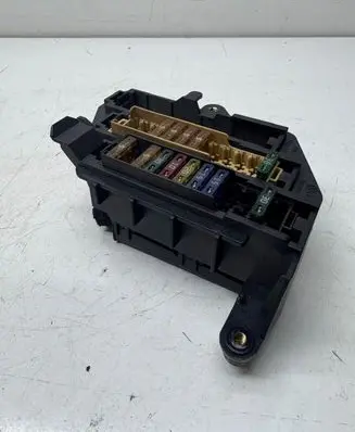 Audi A6 S6 C6 4F Fuse module 4F1971845A