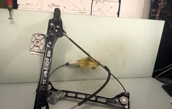Audi TT TTS Mk2 Front door window regulator with motor 1066985448205