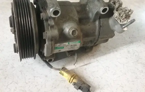 Mini One - Cooper Coupe R56 Air conditioning (A/C) compressor (pump) SD6V12 694250104 6942501