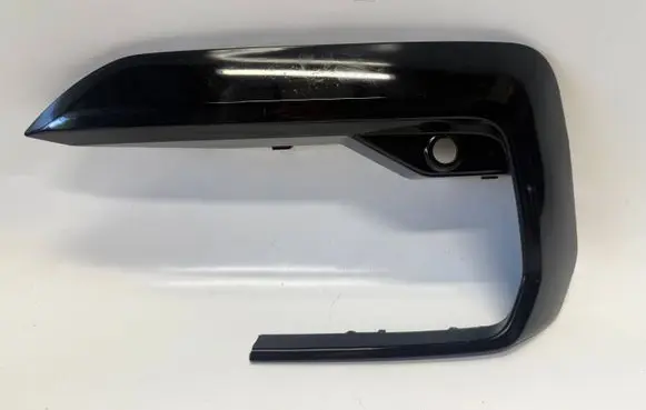 Front bumper lower grill
