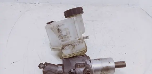 Mercedes-Benz C W204 Master brake cylinder A2044300102