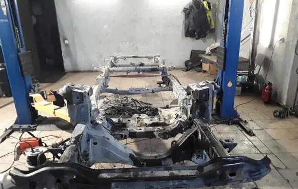 Volkswagen Amarok Frame 2H6803017B