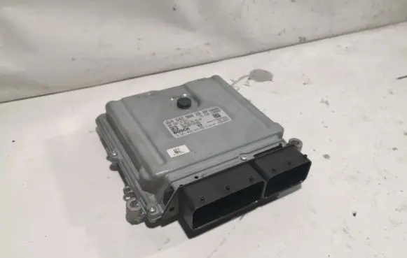 Mercedes-Benz C W204 Engine control unit/module A6429002900 281016383 A6429010200