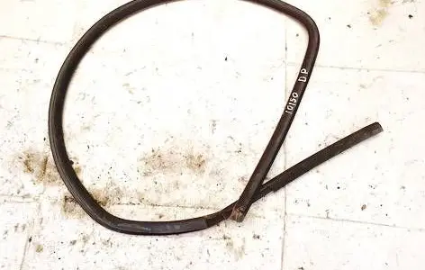 Citroen C5 Rubber seal front coupe door 