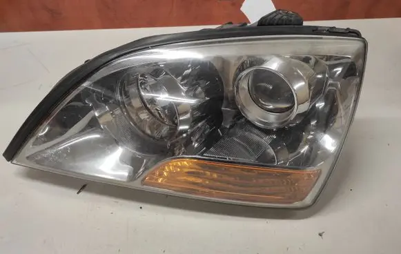 KIA Sorento Headlight/headlamp 921013E5XX