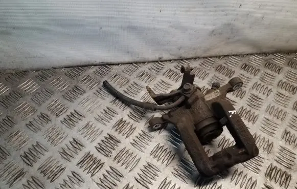 Opel Mokka Rear brake caliper 13407160
