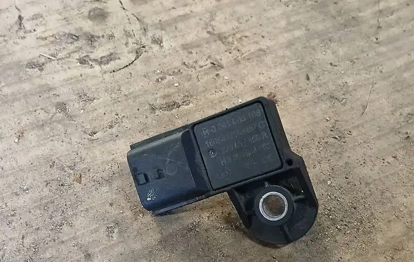 Renault Megane III Air pressure sensor 223631458R 0281006108