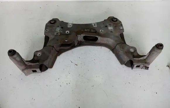 Renault Fluence Front axle beam 