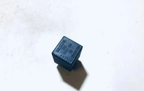 Opel Tigra A Other relay 90069864