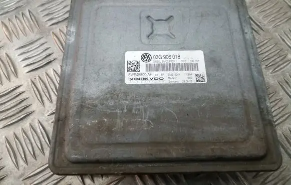Volkswagen PASSAT B6 Engine control unit/module ECU 03G906018 5WP45500AF
