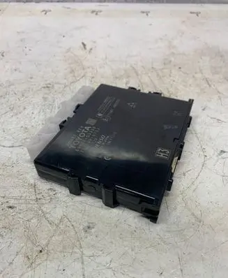 Lexus IS III XE30 Keyless (KESSY) go control unit/module 8999053330