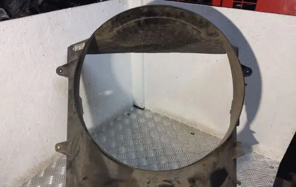Jeep Grand Cherokee (WJ) Radiator trim 
