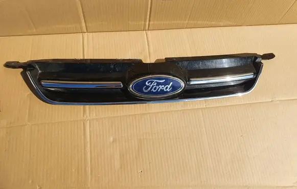 Ford C-MAX II Front bumper upper radiator grill AM51R8200B AM51R8138B