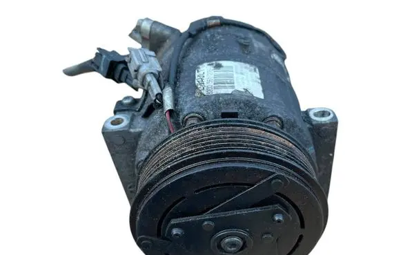 Renault Laguna III Air conditioning (A/C) compressor (pump) 8200561276 7865553950 5060410471