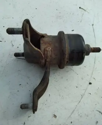 Lexus RX 450H Engine mount bracket