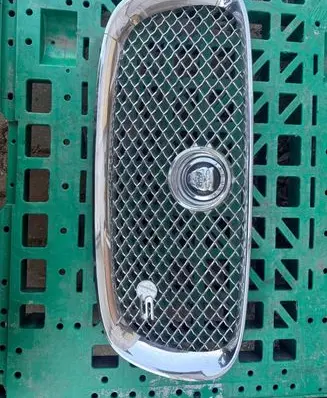 Jaguar XF Front bumper upper radiator grill 9X238A100AA 8X238B271AC 8X238A100AE