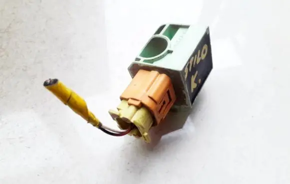 Fiat Stilo Airbag deployment crash/impact sensor 46805521 5WK43092