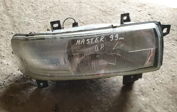 Renault Master II Headlight/headlamp