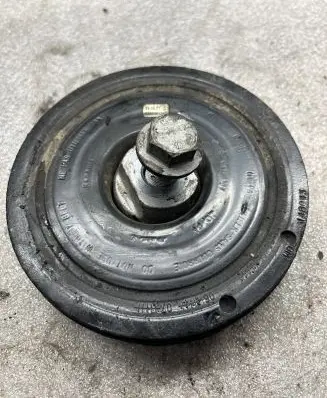 Volkswagen Cross Polo Crankshaft pulley 8200767762