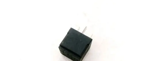 Opel Zafira B Other relay 13171831 4RA00779105