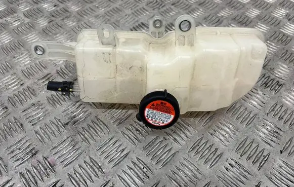 Toyota Mirai Coolant expansion tank/reservoir 