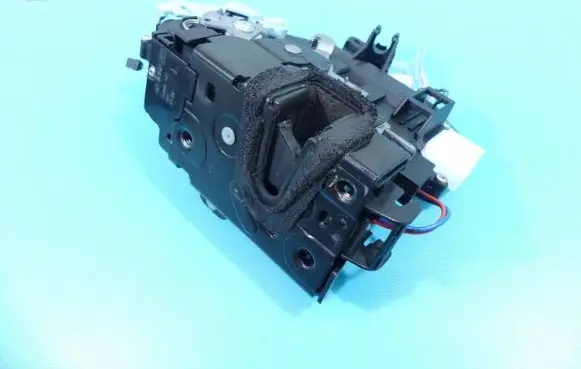 Skoda Roomster (5J) Front door lock 3D1837015AD IMPRK1349064