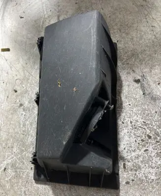 Mercedes-Benz E W210 Air filter box 6040940604 6040940504