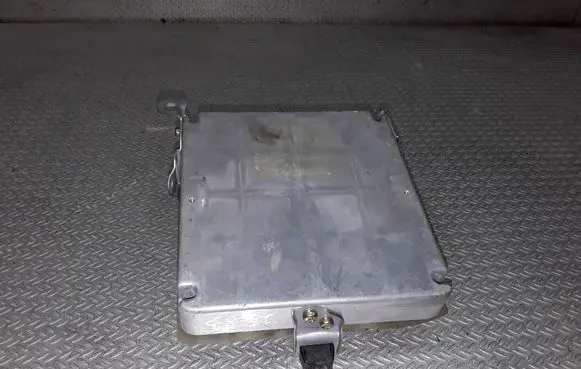 Toyota Corolla E120 E130 Engine control unit/module